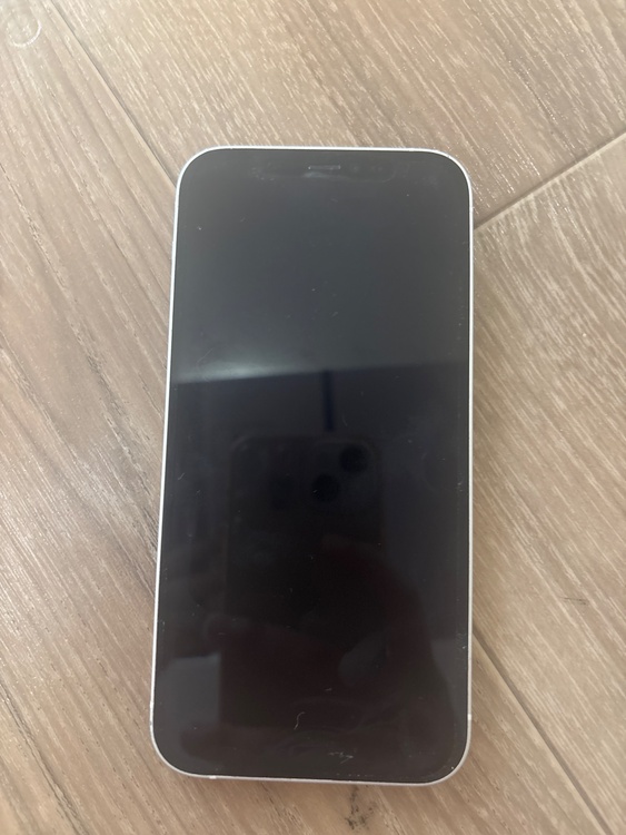 iPhone 12 64GB Softbank（スマホ）の商品画像 - 査定依頼日：2026年4月12日 - 最高査定価格：20,000円