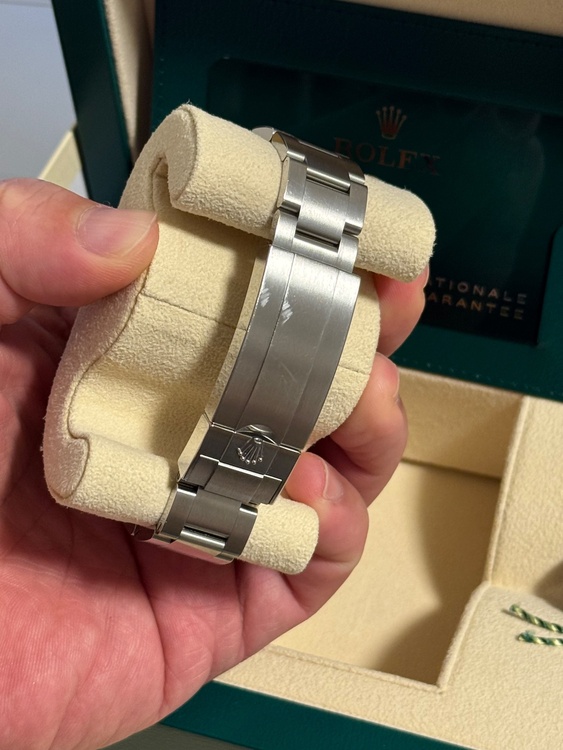 ロレックス サブマリーナー 126610LV（高級時計）の商品画像 - 査定依頼日：2026年1月22日 - 最高査定価格：2,370,000円