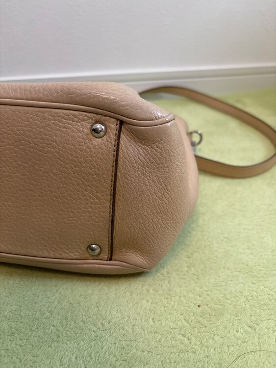 AB-21 7421（ブランドバッグ）の商品画像 - 査定依頼日：2025年5月10日 - 最高査定価格：1,000円