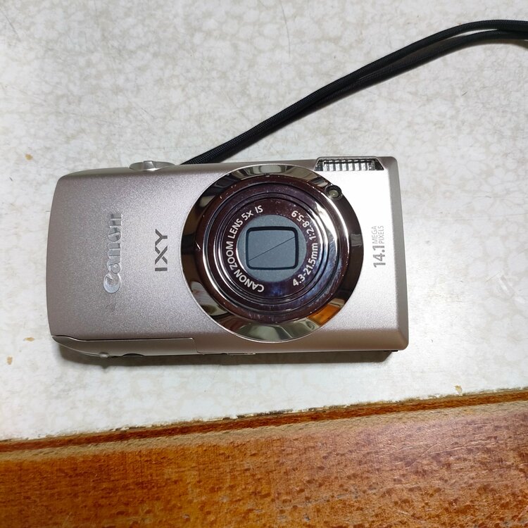CANON　ixy10S（カメラ）の商品画像 - 査定依頼日：2026年2月20日 - 最高査定価格：38,000円