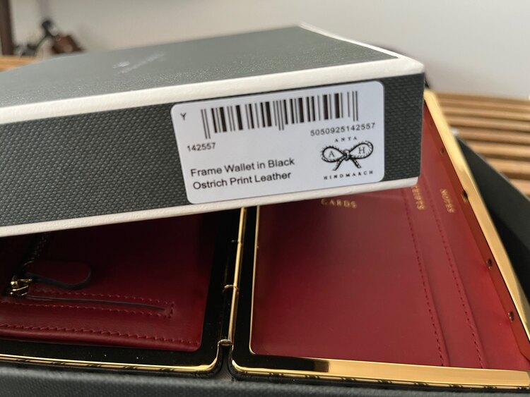 ANYA HINDMARCH（古着・ファッション）の商品画像 - 査定依頼日：2025年3月23日 - 最高査定価格：1,000円