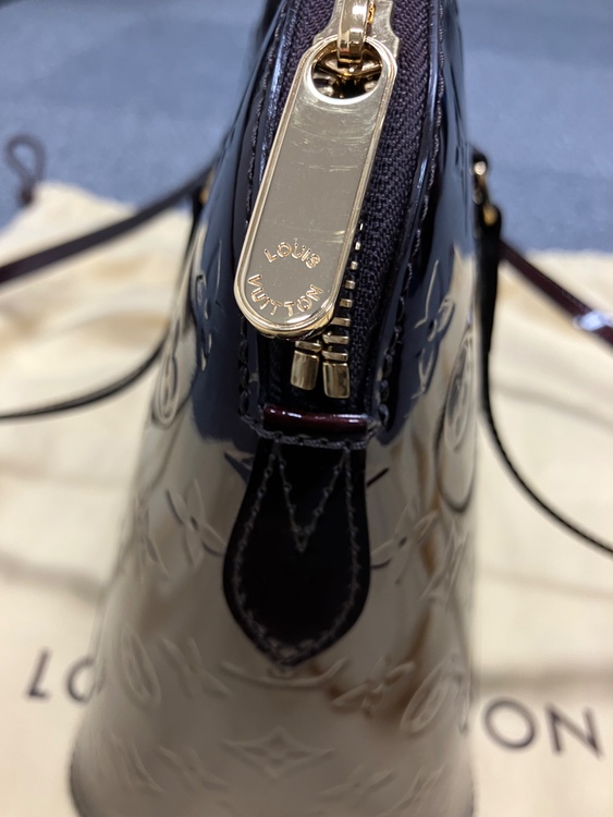 LOUIS VUITTON アヴァロンジップ ヴェルニ（ブランドバッグ）の商品画像 - 査定依頼日：2026年10月13日 - 最高査定価格：65,000円