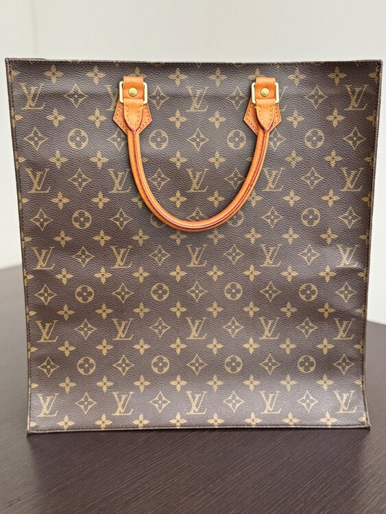 ルイヴィトン モノグラム （ブランドバッグ）の商品画像 - 査定依頼日：2025年4月16日 - 最高査定価格：70,000円