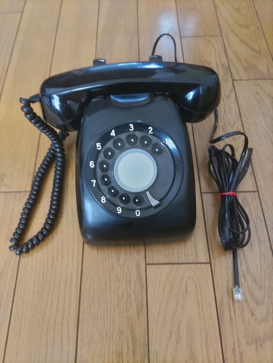 黒電話　日本電信電話公社　600A1（古着・ファッション）の商品画像 - 査定依頼日：2026年7月15日 - 最高査定価格：1,000円