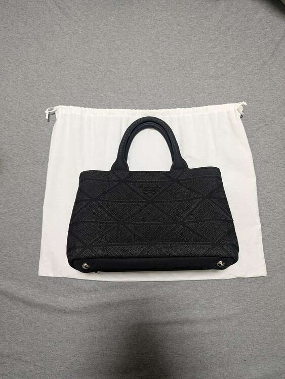 カナパ（ブランドバッグ）の商品画像 - 査定依頼日：2025年3月6日 - 最高査定価格：62,000円