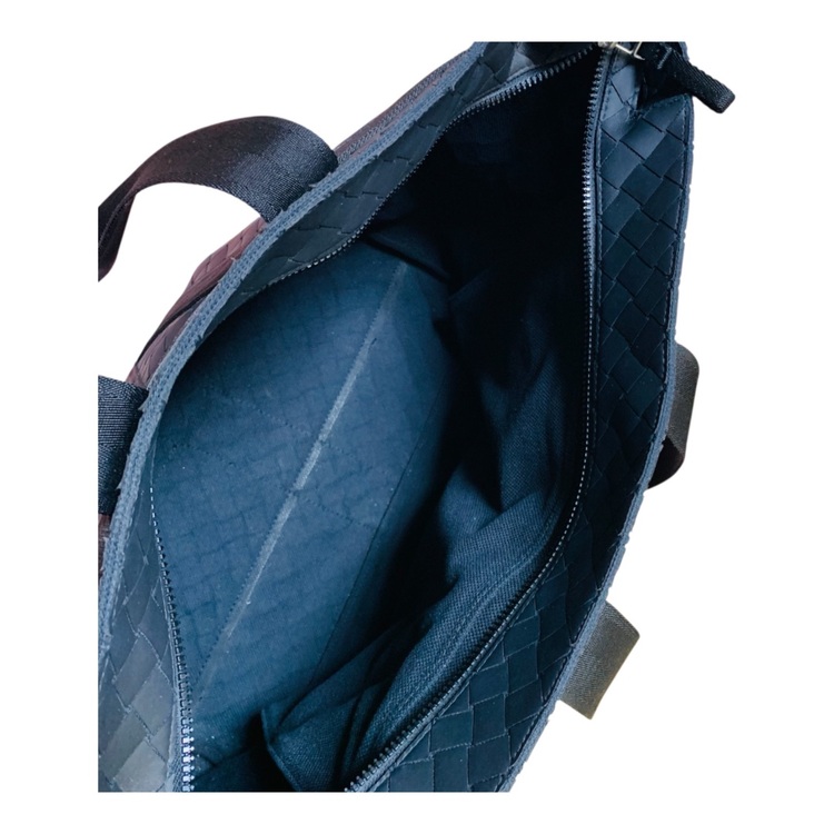 ニューラバー（ブランドバッグ）の商品画像 - 査定依頼日：2025年8月10日 - 最高査定価格：35,000円