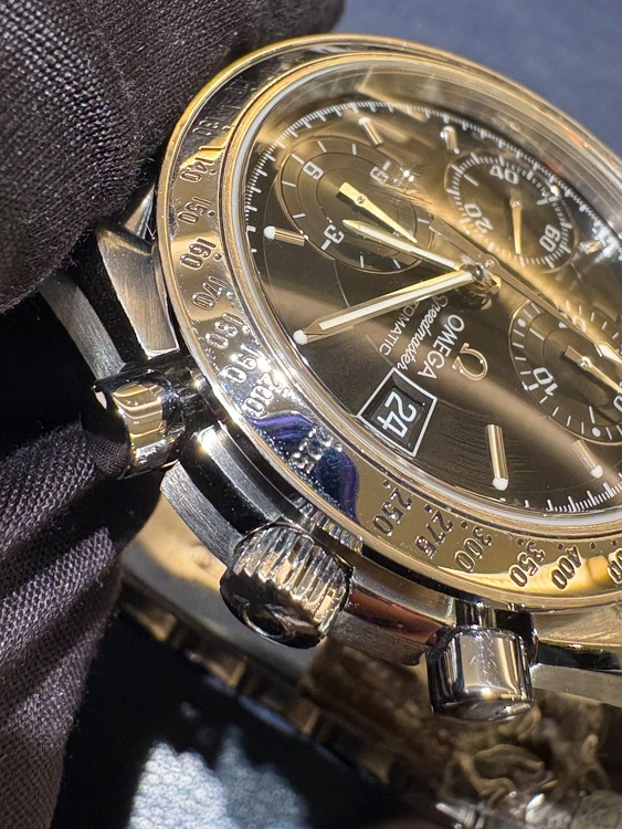 オメガ スピードマスター 3513.5（高級時計）の商品画像 - 査定依頼日：2025年9月22日 - 最高査定価格：290,000円