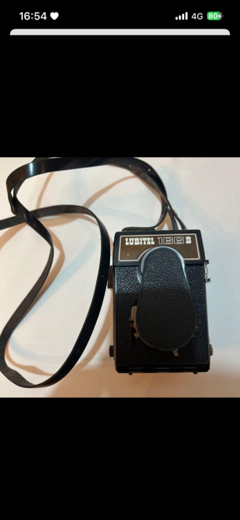 ロシア製の二眼レフカメラ「LUBITEL 166B（ルビテル166B）」（カメラ）の商品画像 - 査定依頼日：2026年2月16日 - 最高査定価格：2,750円