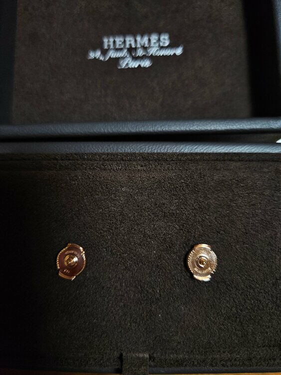 ファランドール ピアス ピンクゴールド×ダイヤモンド H221516B （金・貴金属）の商品画像 - 査定依頼日：2026年2月24日 - 最高査定価格：100,000円