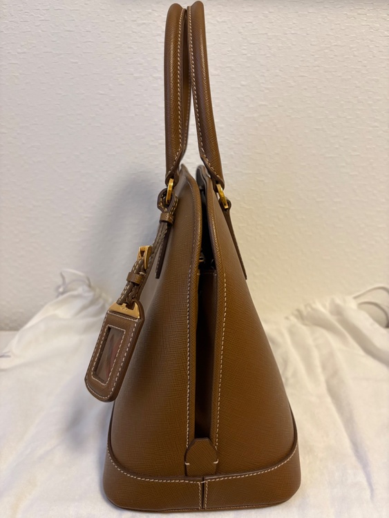 プラダ  （ブランドバッグ）の商品画像 - 査定依頼日：2025年12月9日 - 最高査定価格：125,000円