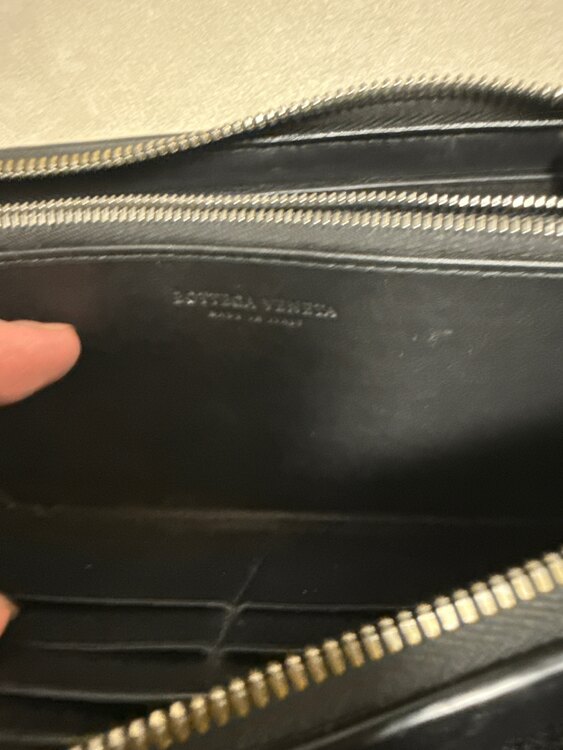 財布　P00872109A（ブランド財布・小物）の商品画像 - 査定依頼日：2025年3月31日 - 最高査定価格：30,000円