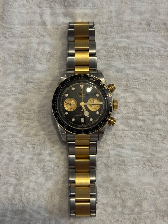 チューダー ブラックベイ 79363N （高級時計）の商品画像 - 査定依頼日：2025年9月28日 - 最高査定価格：560,000円