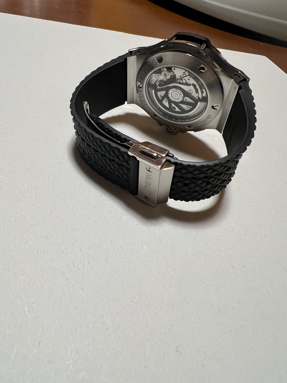 ウブロ ビックバン （高級時計）の商品画像 - 査定依頼日：2025年6月28日 - 最高査定価格：700,000円