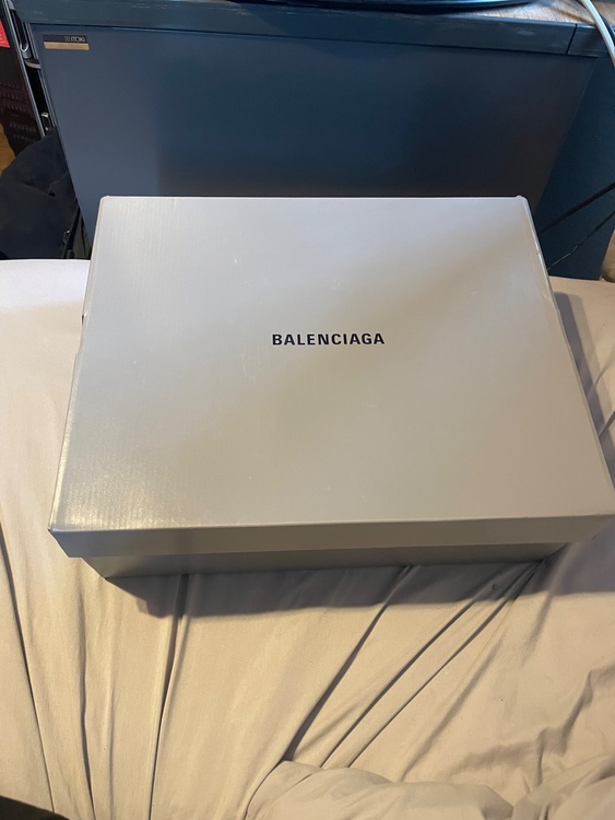 バレンシアガ  （ブランドバッグ）の商品画像 - 査定依頼日：2026年3月3日 - 最高査定価格：52,000円