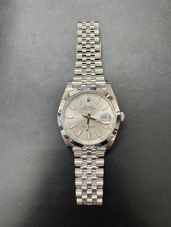 ロレックス デイトジャスト 126300（高級時計）の商品画像 - 査定依頼日：2026年3月12日 - 最高査定価格：1,700,000円