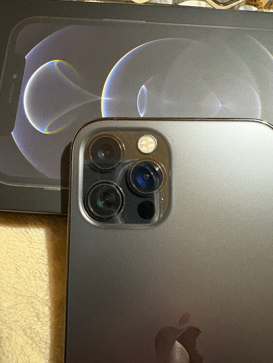 iPhone12Pro 256GB（スマホ）の商品画像 - 査定依頼日：2025年4月6日 - 最高査定価格：38,000円