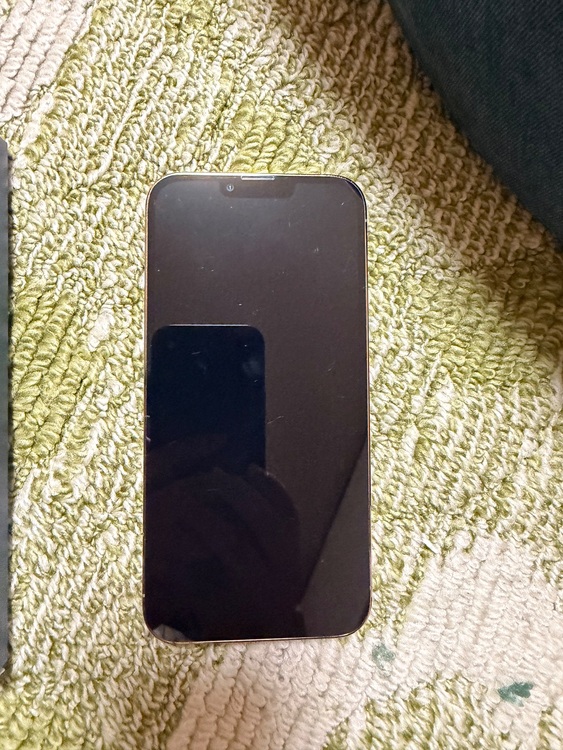 iPhone（スマホ）の商品画像 - 査定依頼日：2025年10月18日 - 最高査定価格：71,000円