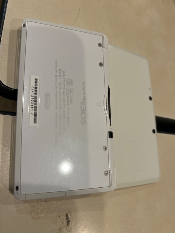 ニンテンドー　3DS（ゲーム機本体・ゲームソフト）の商品画像 - 査定依頼日：2025年9月24日 - 最高査定価格：4,500円