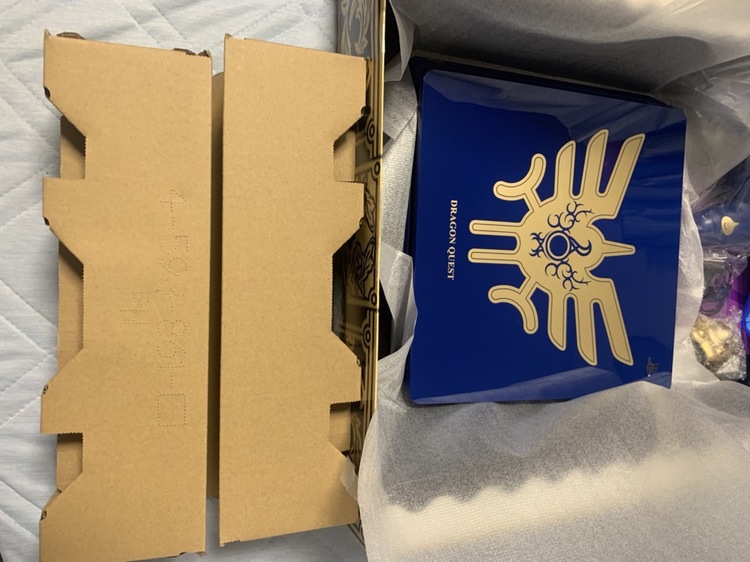 プレイステーション4本体 ドラゴンクエスト ロト エディション(HDD 1TB/（ゲーム機本体・ゲームソフト）の商品画像 - 査定依頼日：2022年6月15日 - 最高査定価格：20,000円