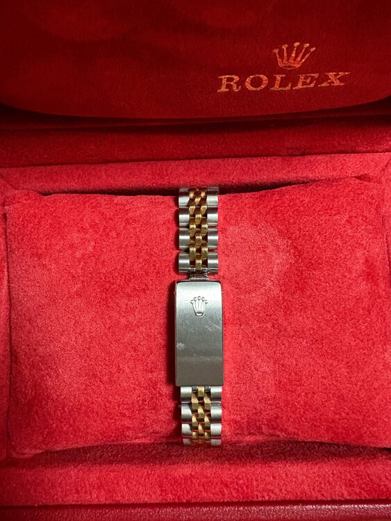 ロレックス デイトジャスト 6917（高級時計）の商品画像 - 査定依頼日：2025年1月7日 - 最高査定価格：650,000円
