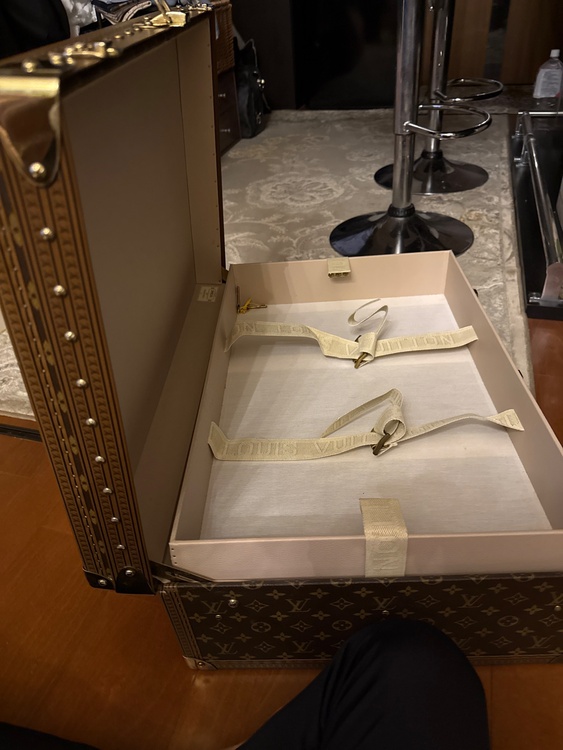 ルイヴィトン モノグラム （ブランドバッグ）の商品画像 - 査定依頼日：2026年4月23日 - 最高査定価格：300,000円