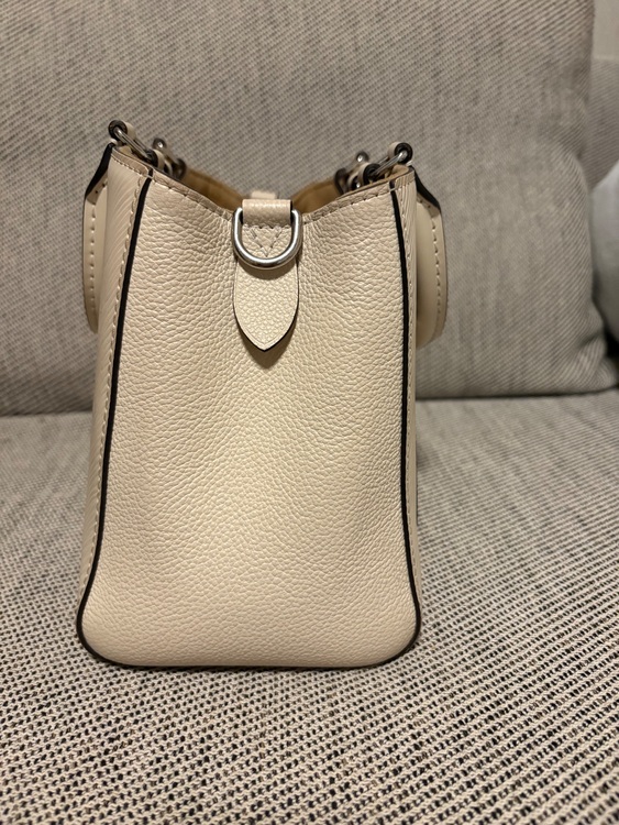 ルイヴィトン エピ （ブランドバッグ）の商品画像 - 査定依頼日：2025年11月20日 - 最高査定価格：250,000円