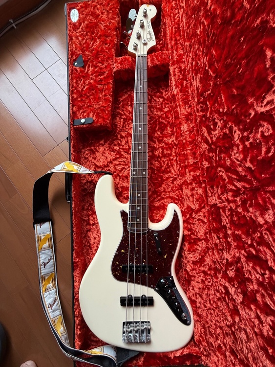 American Vintage II 1966 Jazz Bass 色ホワイト（ピアノ・楽器・PA機材）の商品画像 - 査定依頼日：2026年6月13日 - 最高査定価格：220,000円