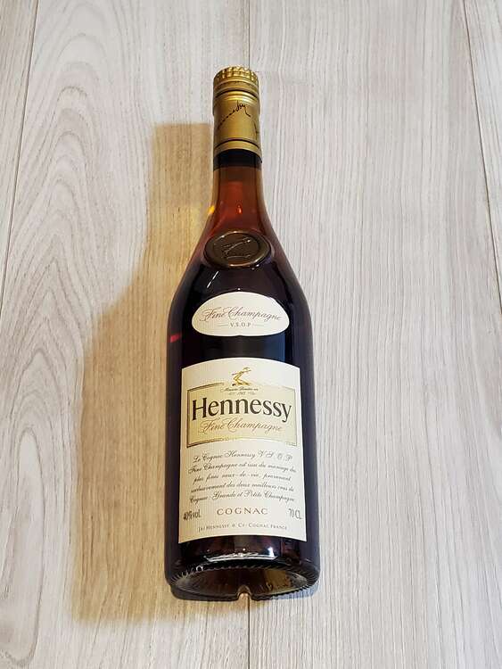 ブランデー ヘネシー （お酒）の商品画像 - 査定依頼日：2025年5月4日 - 最高査定価格：5,000円