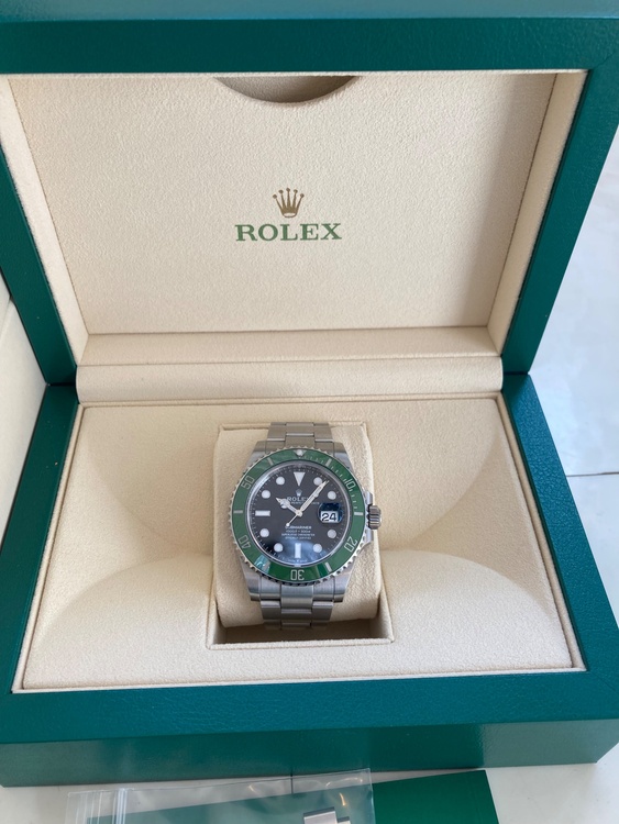 ロレックス　サブマリーナーデイト（高級時計）の商品画像 - 査定依頼日：2026年1月24日 - 最高査定価格：2,430,000円