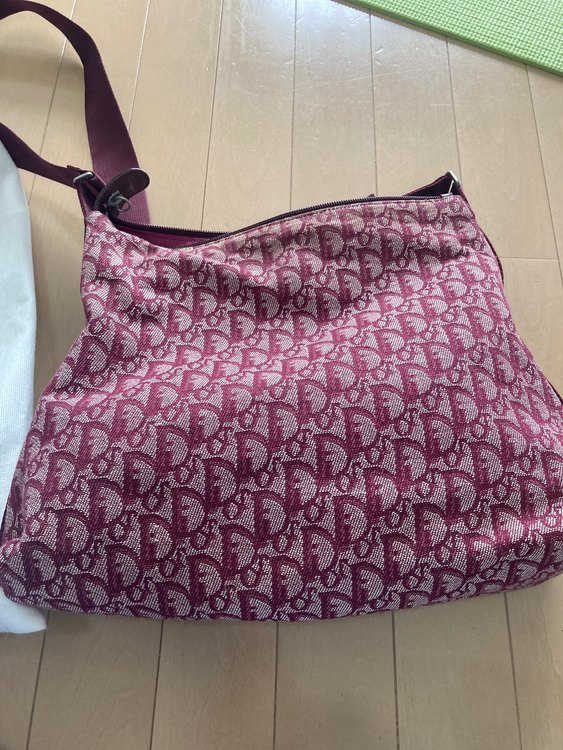 トロッター　キャンバス　ショルダーバッグ（ブランドバッグ）の商品画像 - 査定依頼日：2023年9月20日 - 最高査定価格：40,000円