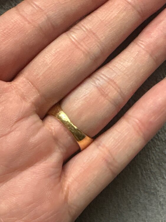 サファイアリング（金・貴金属）の商品画像 - 査定依頼日：2025年3月29日 - 最高査定価格：85,000円