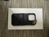 スマホケース（ブランド財布・小物）の商品画像 - 査定依頼日：2025年3月14日 - 最高査定価格：100,000円