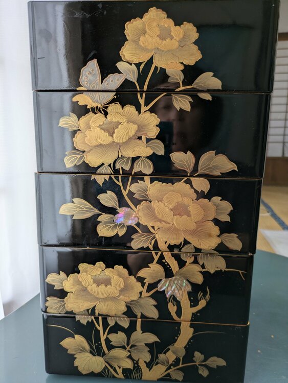 5段重箱（美術品・骨董品）の商品画像 - 査定依頼日：2026年9月25日 - 最高査定価格：3,000円