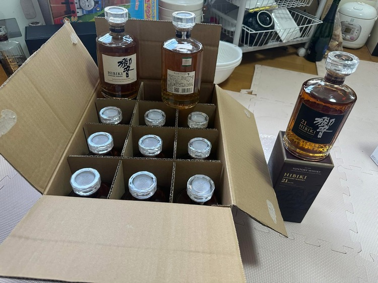 ウイスキー サントリー響 （お酒）の商品画像 - 査定依頼日：2025年10月21日 - 最高査定価格：173,000円