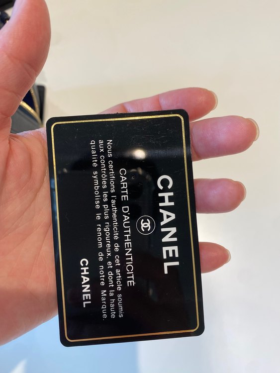 ミニバニティネイビー（ブランドバッグ）の商品画像 - 査定依頼日：2023年11月5日 - 最高査定価格：600,000円