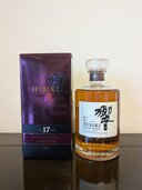 ウイスキー サントリー響（お酒）の商品画像 - 査定依頼日：2026年9月4日 - 最高査定価格：51,000円