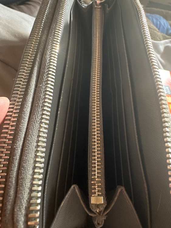 プラダ  （ブランドバッグ）の商品画像 - 査定依頼日：2026年2月16日 - 最高査定価格：10,000円