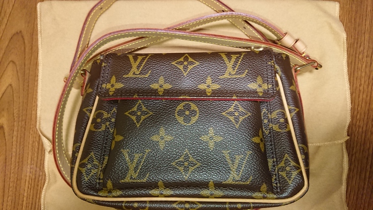 ビバシティPM（ブランドバッグ）の商品画像 - 査定依頼日：2022年5月18日 - 最高査定価格：88,000円