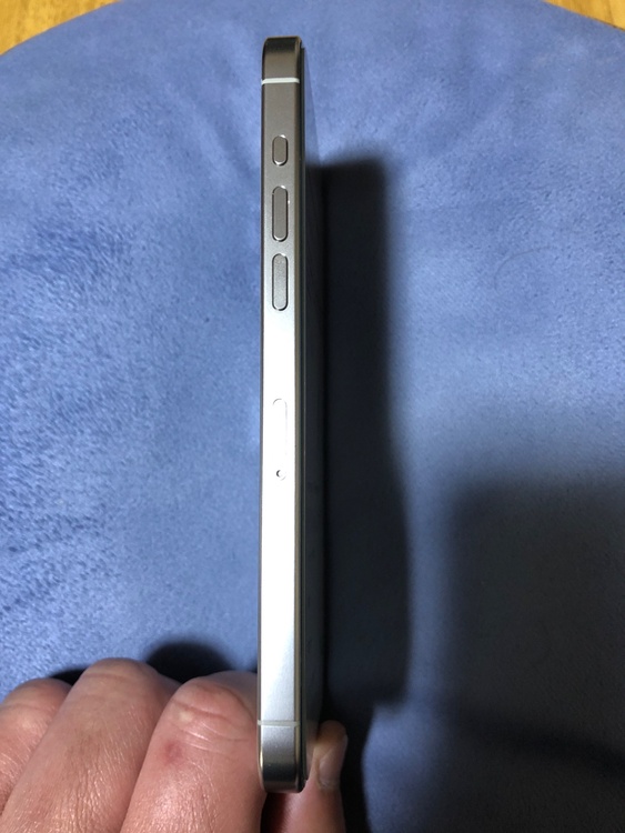 iPhone 15 Pro Max 256GB SIMフリー（スマホ）の商品画像 - 査定依頼日：2026年4月14日 - 最高査定価格：100,000円