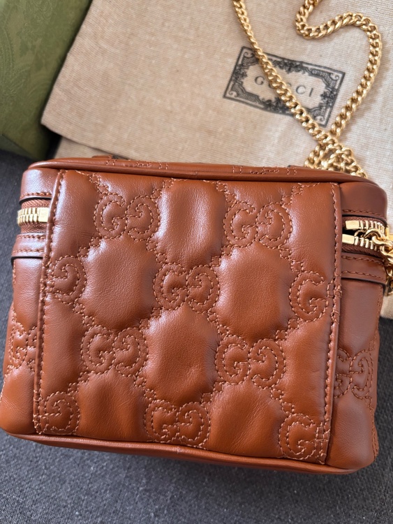 GGキルティング ミニ トップハンドルバッグ（ブランドバッグ）の商品画像 - 査定依頼日：2026年2月24日 - 最高査定価格：95,000円