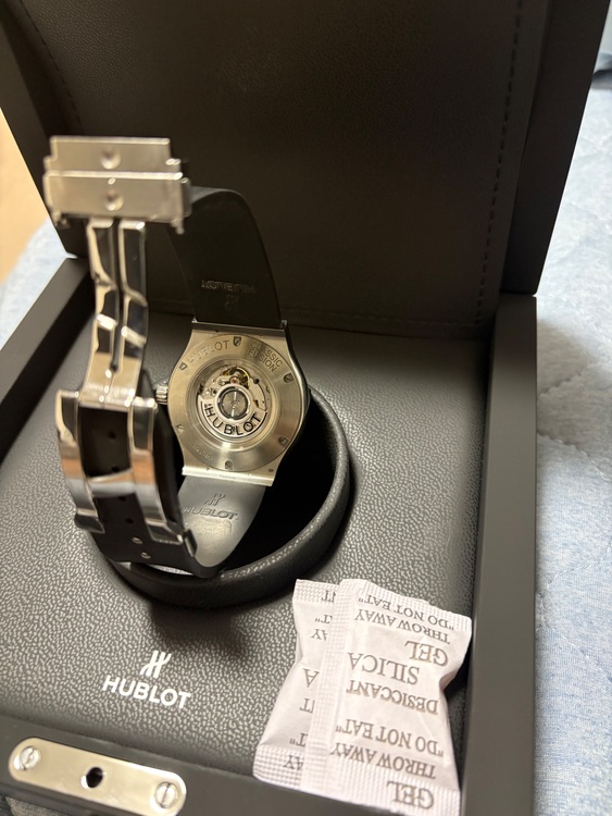 ウブロ クラシックフュージョン 511NX 1171r（高級時計）の商品画像 - 査定依頼日：2025年7月10日 - 最高査定価格：580,000円