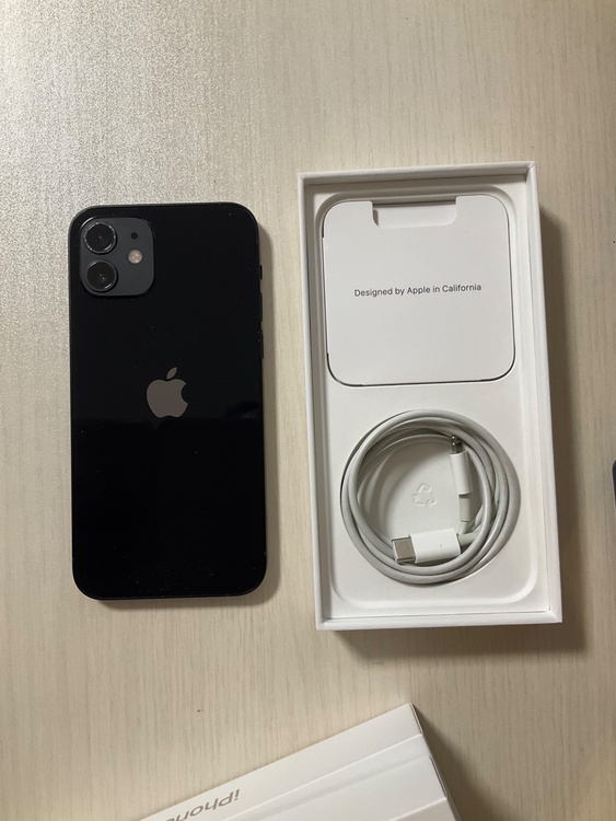 iPhone12 64GB 黒（スマホ）の商品画像 - 査定依頼日：2026年4月5日 - 最高査定価格：27,000円