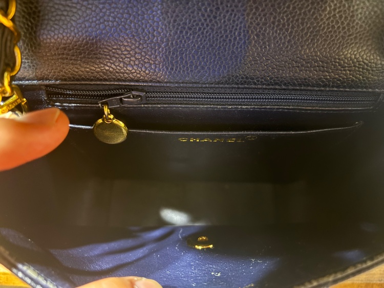 CHANEL シャネル マトラッセ キャビアスキン ゴールド金具 ショルダーバッグ（ブランドバッグ）の商品画像 - 査定依頼日：2026年7月31日 - 最高査定価格：350,000円