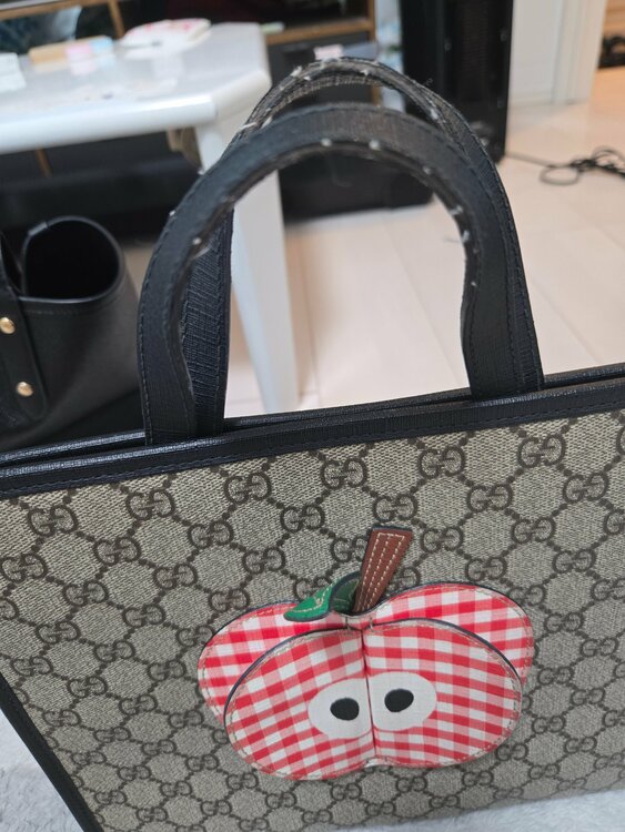 GUCCI（グッチ）648797 チルドレンズ アップルトートバッグ（ブランドバッグ）の商品画像 - 査定依頼日：2026年9月5日 - 最高査定価格：35,000円