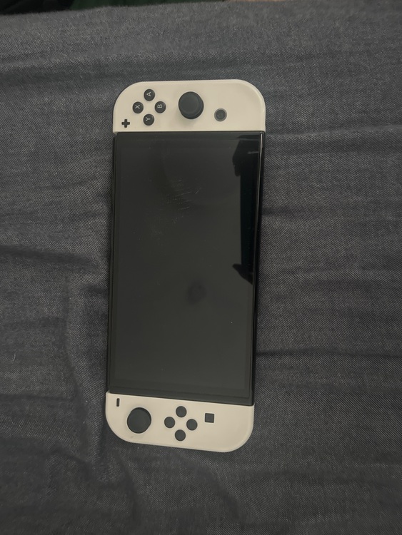 任天堂スイッチ（ゲーム機本体・ゲームソフト）の商品画像 - 査定依頼日：2025年8月6日 - 最高査定価格：20,000円