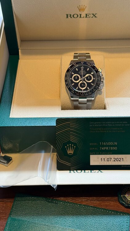ロレックス デイトナ 116500Ln（高級時計）の商品画像 - 査定依頼日：2025年3月12日 - 最高査定価格：3,600,000円