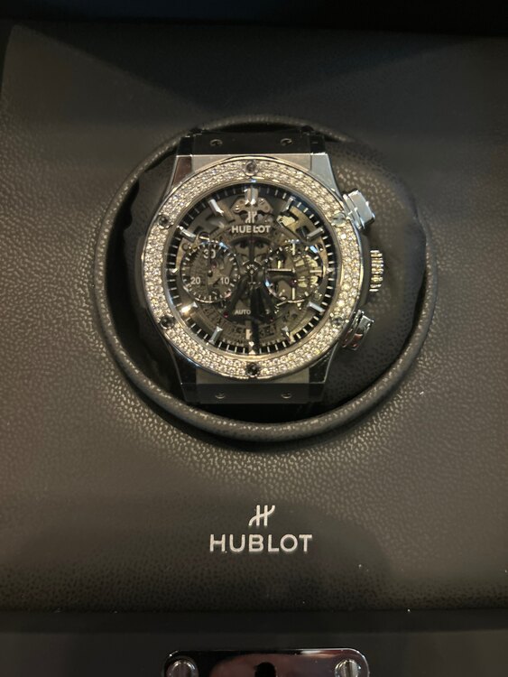 ウブロ クラシックフュージョン 147639（高級時計）の商品画像 - 査定依頼日：2025年5月17日 - 最高査定価格：2,000,000円