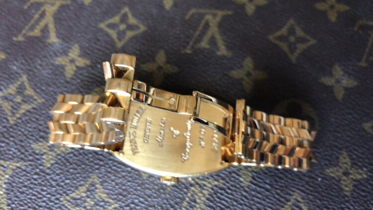 フランクミュラー その他 5850きんむ（高級時計）の商品画像 - 査定依頼日：2025年5月4日 - 最高査定価格：2,200,000円