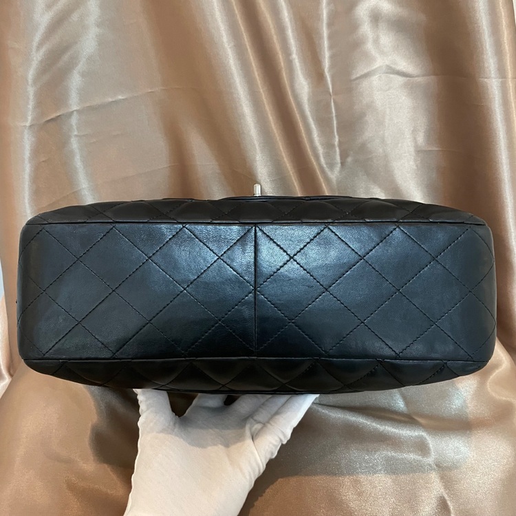 シャネル　デカマトラッセ  ラムスキン  チェーンショルダー（ブランドバッグ）の商品画像 - 査定依頼日：2025年6月8日 - 最高査定価格：400,000円