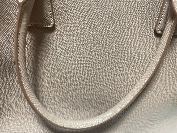 プラダ  （ブランドバッグ）の商品画像 - 査定依頼日：2025年10月11日 - 最高査定価格：80,000円